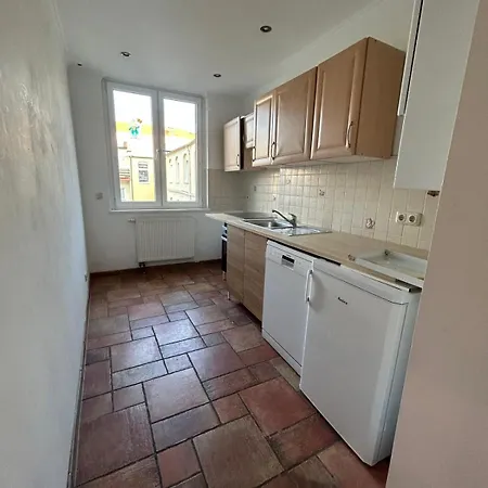 公寓 City Lodge Apartment