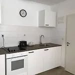 شقة City Lodge Apartment *