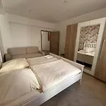 شقة City Lodge Apartment *